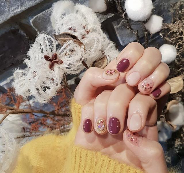 上班族新年美甲圖片 簡約漂亮美甲 上班族新年美甲圖片 簡約漂亮美甲