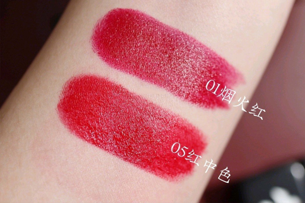 美寶蓮新年惹火口紅全部試色 5支美寶蓮新年惹火系列口紅 美寶蓮新年惹火口紅全部試色 5支美寶蓮新年惹火系列口紅