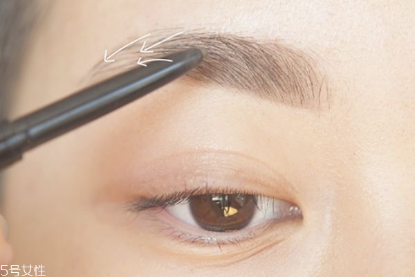 日常大眼妝的畫法教程 日常大眼妝畫法 日常大眼妝的畫法教程 日常大眼妝畫法