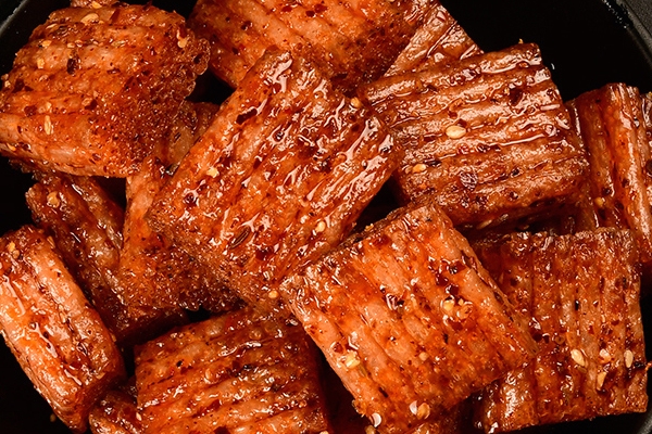 辣條為什么會上癮 重口味都愛它 辣條為什么會上癮 重口味都愛它