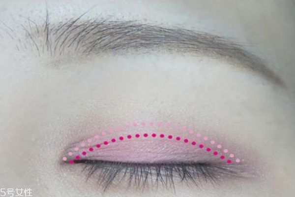 棕色眼影的眼妝怎么畫(huà) 淺棕色眼妝畫(huà)法