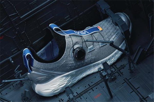 安踏nasa蟲洞聯(lián)名多少錢 性價(jià)比非常高 安踏nasa蟲洞聯(lián)名多少錢 性價(jià)比非常高