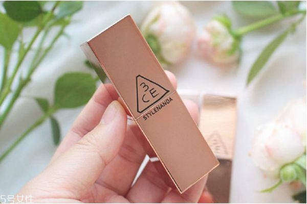 3ce金色口紅試色 3ce啞光金管口紅價(jià)格 3ce金色口紅試色 3ce啞光金管口紅價(jià)格