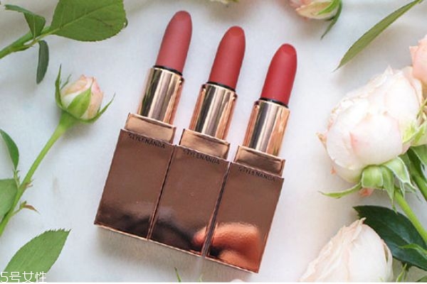 3ce金色口紅試色 3ce啞光金管口紅價(jià)格 3ce金色口紅試色 3ce啞光金管口紅價(jià)格