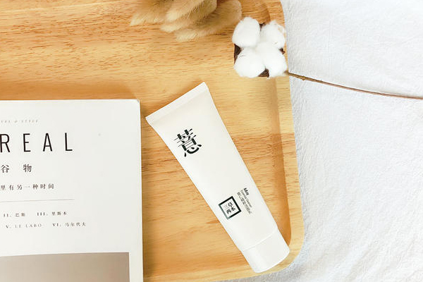 三草兩木薏仁系列怎么樣 三草兩木薏仁護(hù)膚套裝評(píng)測