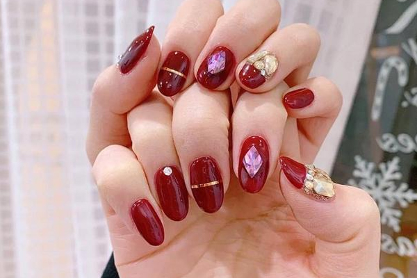 精致漂亮新年美甲圖片 好運時髦新年美甲 精致漂亮新年美甲圖片 好運時髦新年美甲