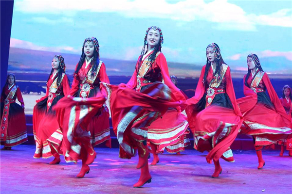 跳民族舞影響身高嗎 找專(zhuān)業(yè)老師