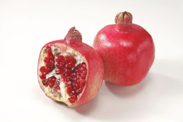 吃石榴要不要吐籽 哪些人千萬不能吃石榴 吃石榴要不要吐籽 哪些人千萬不能吃石榴