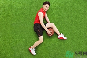 打籃球腰扭傷了怎么辦？打籃球腰閃了怎么辦？