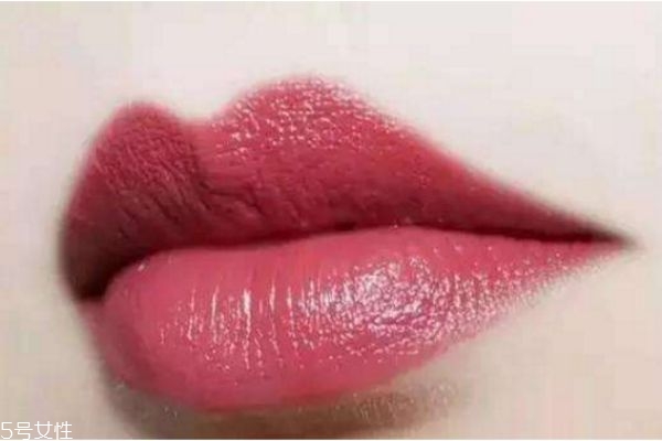 m型唇妝怎么畫(huà) 最流行m型唇妝畫(huà)法