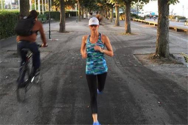 晨練適合做什么運動 不要太激烈