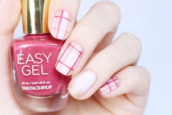 日系田園風美甲怎么做 絲絨美甲做法教程