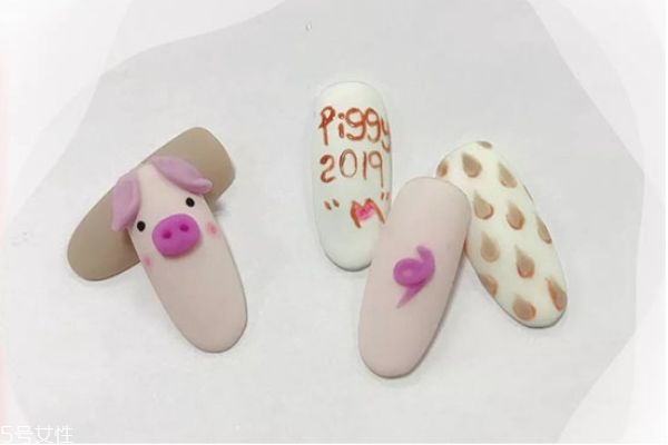小豬美甲教程圖解 2019新年美甲圖片 小豬美甲教程圖解 2019新年美甲圖片