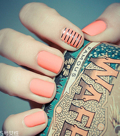 女生秋冬做什么美甲好看 冬季美甲這幾款最顯氣質(zhì) 女生秋冬做什么美甲好看 冬季美甲這幾款最顯氣質(zhì)