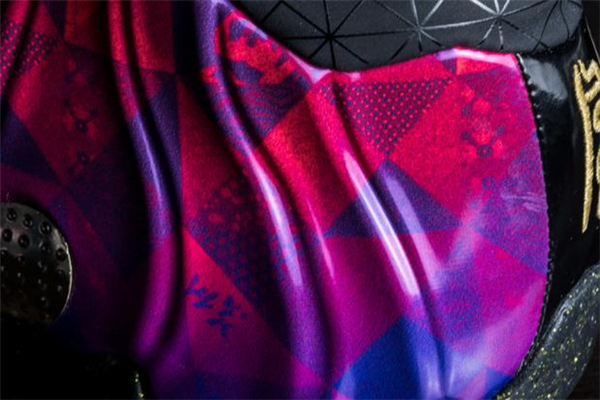 耐克風(fēng)一中國(guó)年開(kāi)箱測(cè)評(píng) 視覺(jué)效果相當(dāng)不錯(cuò)