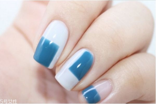 日系田園風美甲怎么做 絲絨美甲做法教程