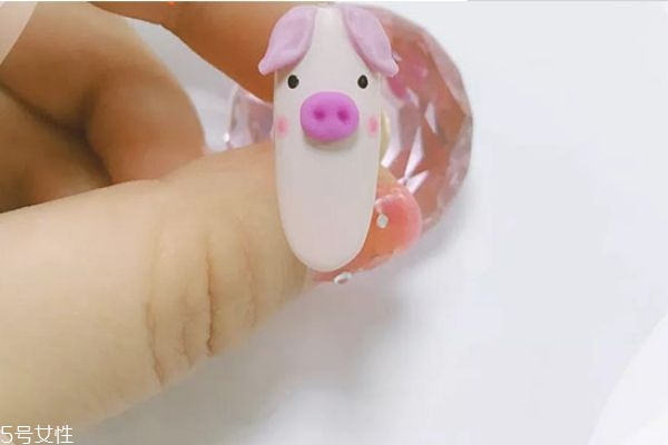 小豬美甲教程圖解 2019新年美甲圖片 小豬美甲教程圖解 2019新年美甲圖片