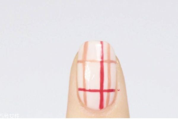 日系田園風美甲怎么做 絲絨美甲做法教程