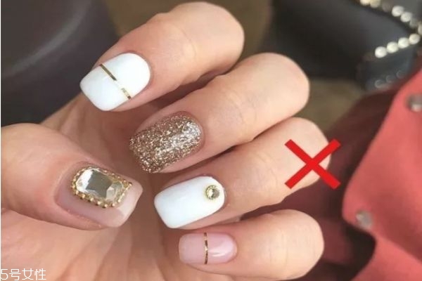 女生秋冬做什么美甲好看 冬季美甲這幾款最顯氣質(zhì) 女生秋冬做什么美甲好看 冬季美甲這幾款最顯氣質(zhì)