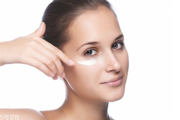 面膜怎么使用最有效 補(bǔ)水面膜使用方法 面膜怎么使用最有效 補(bǔ)水面膜使用方法