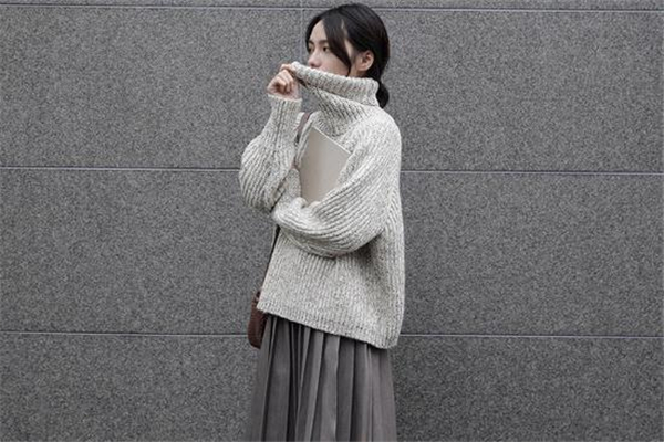 小個子穿什么毛衣好看 今年流行這幾款