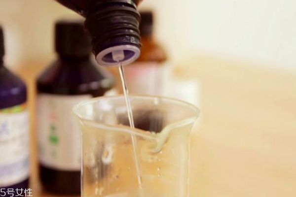 哪個牌子的純露好用 什么是好純露 哪個牌子的純露好用 什么是好純露