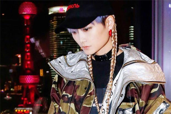 上官喆是怎么火的 國(guó)潮設(shè)計(jì)師的代表