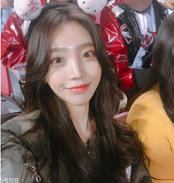 韓式微卷長發(fā) 韓式長卷發(fā)圖片