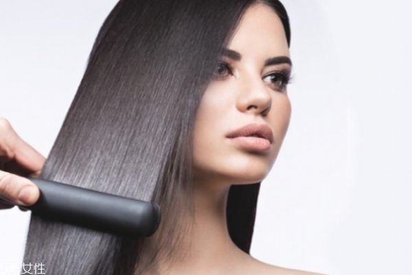 拉直頭發(fā)需要多長時(shí)間 拉直頭發(fā)的危害