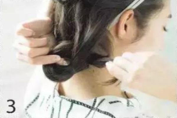 長卷發(fā)怎么編發(fā)好看 長卷發(fā)扎發(fā)教程 長卷發(fā)怎么編發(fā)好看 長卷發(fā)扎發(fā)教程