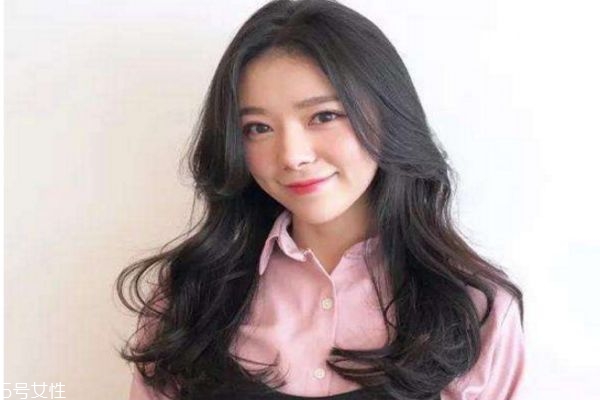 長(zhǎng)寬臉適合什么發(fā)型 長(zhǎng)寬臉女生適合的發(fā)型 長(zhǎng)寬臉適合什么發(fā)型 長(zhǎng)寬臉女生適合的發(fā)型