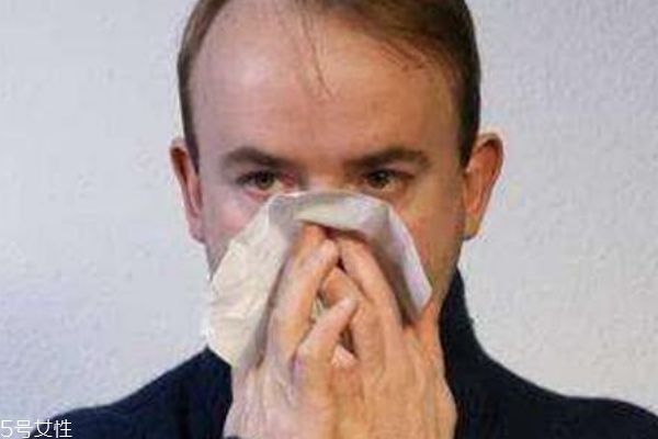 鼻子常常一邊通一邊不通？