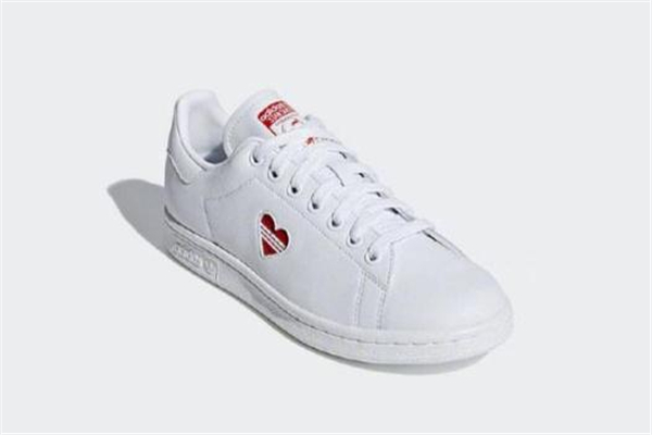 2019阿迪達(dá)斯情人節(jié)限定多少錢 設(shè)計很有愛