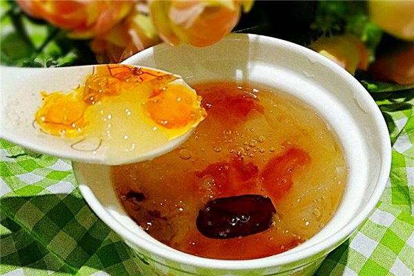 剖腹產(chǎn)后可以吃桃膠嗎 對恢復(fù)有好處