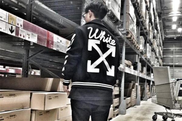 2ccm為什么這么便宜 低價(jià)就能買(mǎi)到潮牌