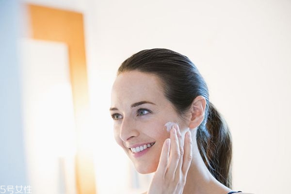 美白祛斑有哪些小竅門(mén) 美白祛斑小竅門(mén)
