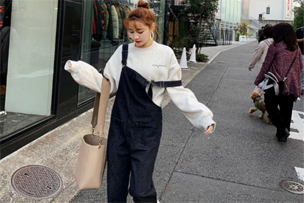 春季衛(wèi)衣怎么搭配 回歸少女時(shí)代 春季衛(wèi)衣怎么搭配 回歸少女時(shí)代