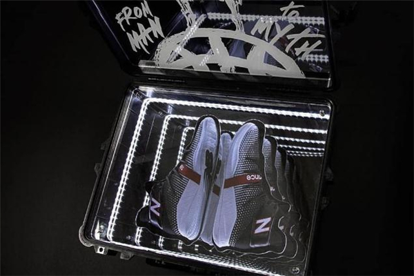 新百倫倫納德簽名球鞋開箱測評 倫納德全新戰(zhàn)靴細(xì)節(jié) 新百倫倫納德簽名球鞋開箱測評 倫納德全新戰(zhàn)靴細(xì)節(jié)