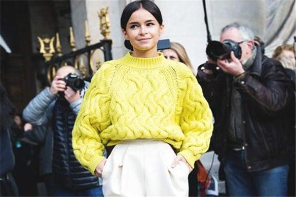 春天拍照穿什么衣服好看 優(yōu)雅時(shí)尚穿出來(lái) 春天拍照穿什么衣服好看 優(yōu)雅時(shí)尚穿出來(lái)