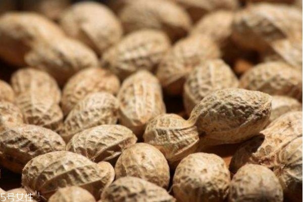 經常吃花生會給人體帶來五大好處