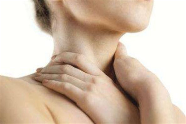 脖子上喜歡長痘痘，是你吃錯東西了