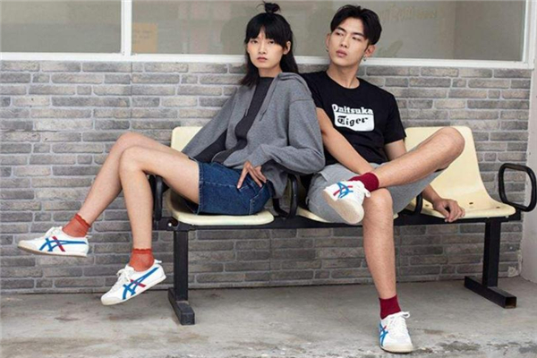 鬼冢虎和耐克什么關(guān)系 鬼?；⑹乔拜?><p><strong>鬼?；⒑湍涂耸裁搓P(guān)系 鬼冢虎是前輩</strong></p></a></li> <li><a href=