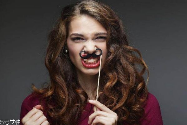 女生長(zhǎng)小胡子怎么辦 女生長(zhǎng)胡子的原因 女生長(zhǎng)小胡子怎么辦 女生長(zhǎng)胡子的原因