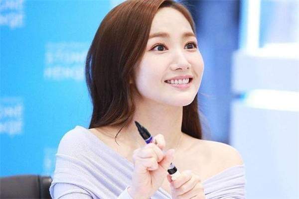 微笑唇整形多少錢(qián) 價(jià)格并不貴