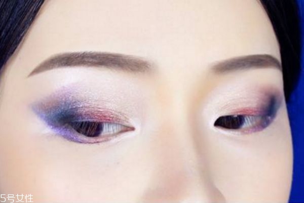 藍紫色眼影畫法 藍紫色日常眼影畫法