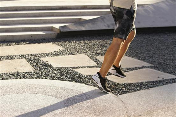 500元左右的跑鞋推薦 性價(jià)比超高