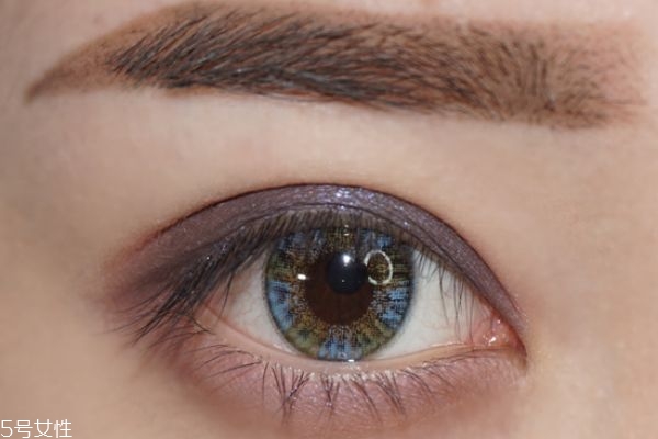 藍紫色眼影畫法 藍紫色日常眼影畫法