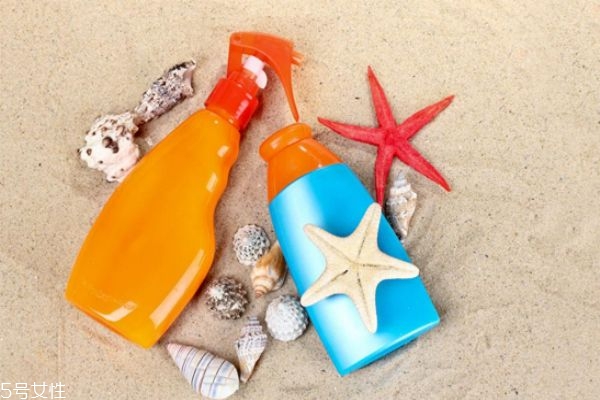 防曬霜要避開(kāi)眼周嗎 防曬霜涂在眼周要注意