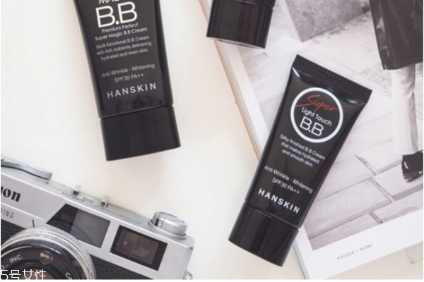 氣墊cc霜和bb霜有什么區(qū)別 氣墊bb霜和bb霜的區(qū)別 氣墊cc霜和bb霜有什么區(qū)別 氣墊bb霜和bb霜的區(qū)別