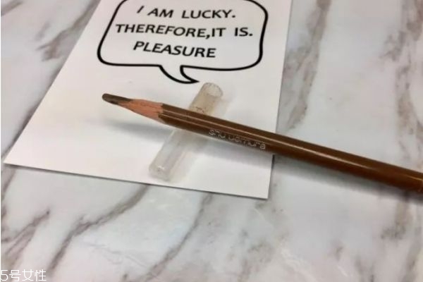 細(xì)長(zhǎng)眉毛怎么畫(huà) 細(xì)眉毛畫(huà)法圖解 細(xì)長(zhǎng)眉毛怎么畫(huà) 細(xì)眉毛畫(huà)法圖解